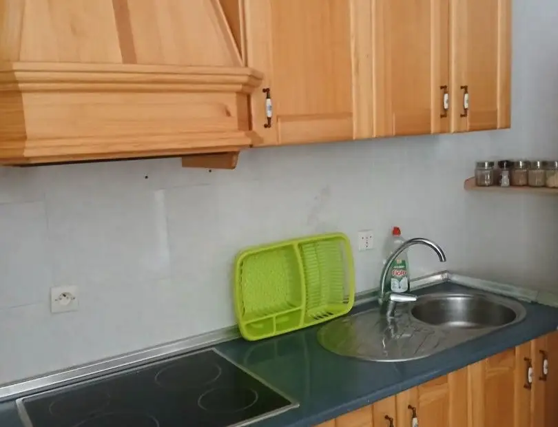 Piso en venta en Herencia, de 120 m2 con 3 dormitorios y baño por 52.000 €, Ref. 0322 en Herencia