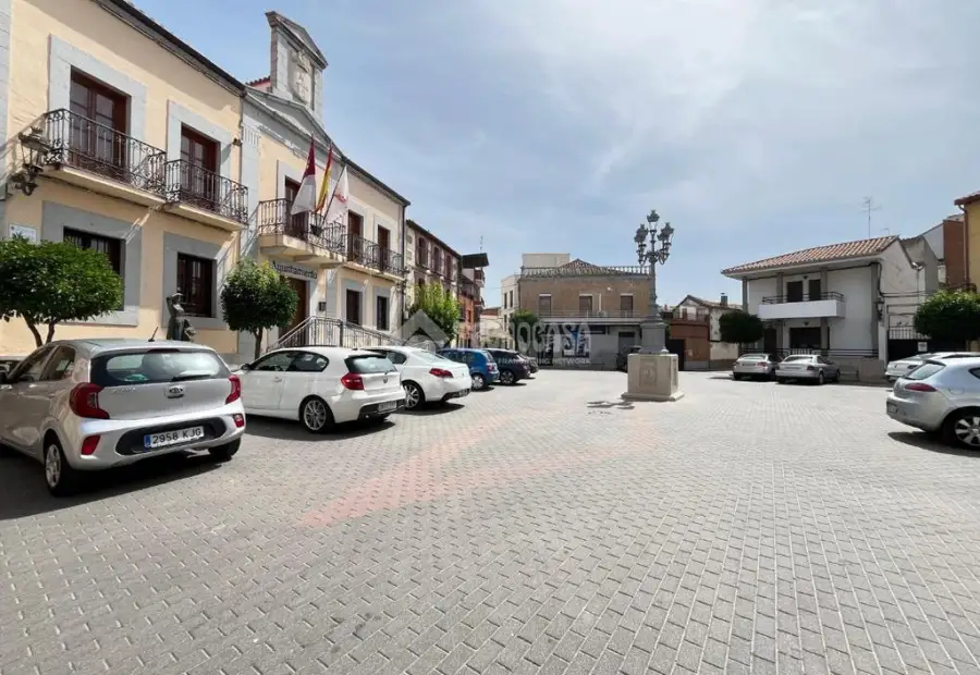 Casa en venta en Navalcán - Navalcán, 77.500 €, 140 m2, ref. 667551 en Navalcán