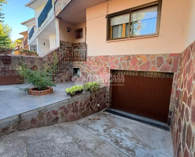 Casa en venta en Corral De Almaguer - Corral De Almaguer, 157.900 €, 200 m2, ref. 665279 en Corral de Almaguer