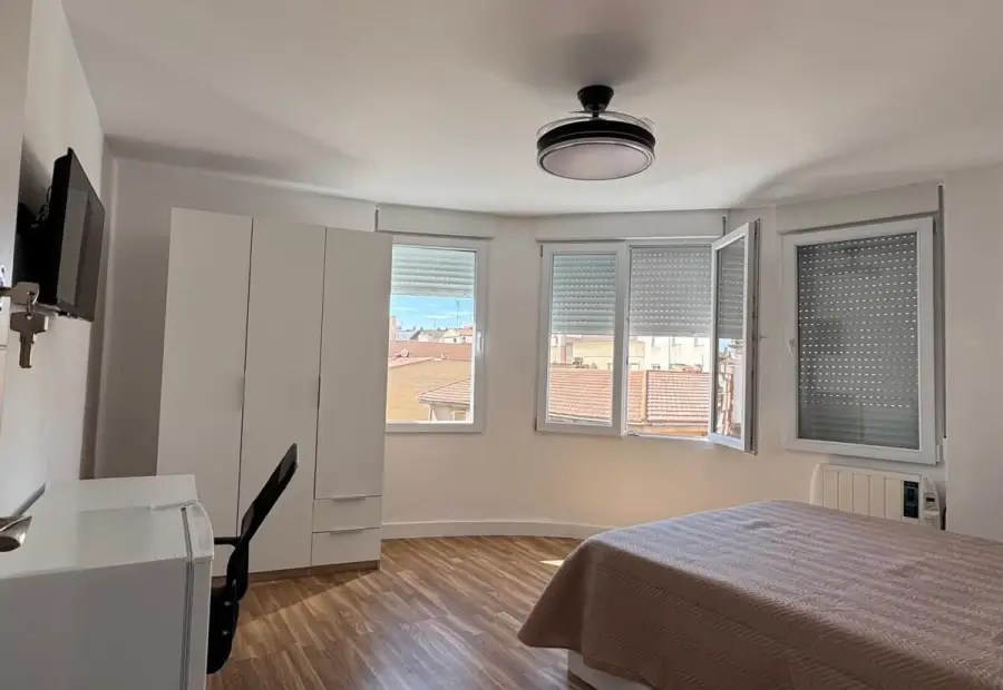 Se alquilan habitaciones - piso compartido zona feria/semicentro en Albacete