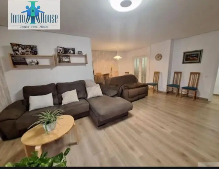 M043 se vende espectacular piso en parque sur en Albacete