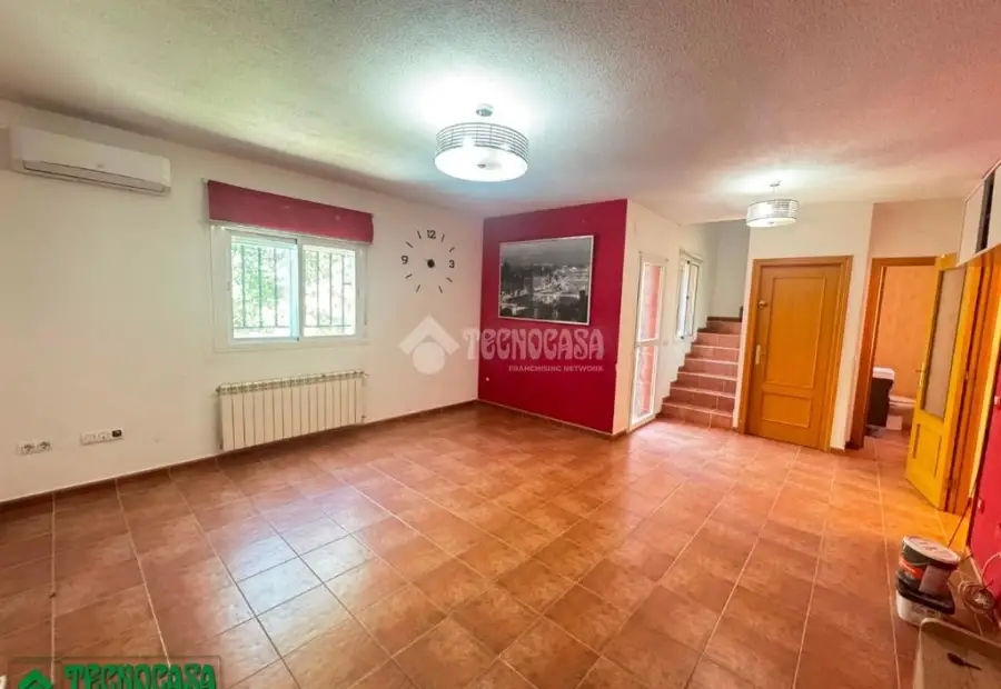 Casa en venta en Méntrida - Centro Ciudad, 215.000 €, 196 m2, ref. 657710 en Méntrida
