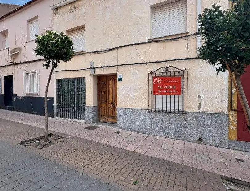 Casa en venta en Alcázar De San Juan, de 78 m2 con 3 dormitorios y 2 baños por 135.000 €, Ref. 0286 en Alcázar de San Juan