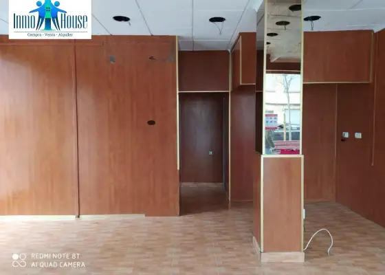 Se vende local comercial en Albacete