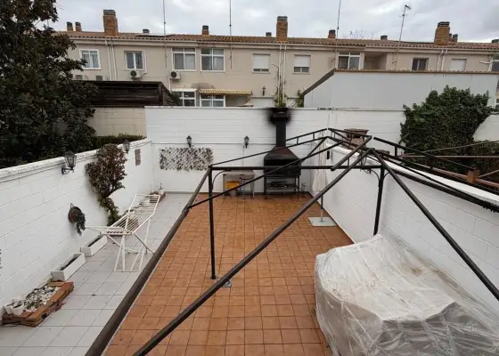 Adosado en venta zona campus en Albacete