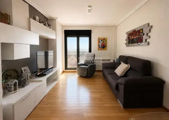Piso en venta en Seseña - Seseña, 219.000 €, 147 m2, ref. 668288 en Seseña