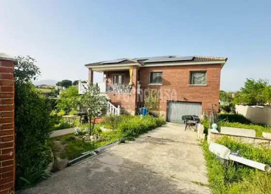 Casa en venta en Escalona - Escalona, 184.900 €, 175 m2, ref. 654866 en Escalona