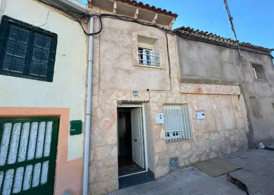 Casa en venta en Villarrubio - Villarrubio, 82.900 €, 211 m2, ref. 667466 en Villarrubio