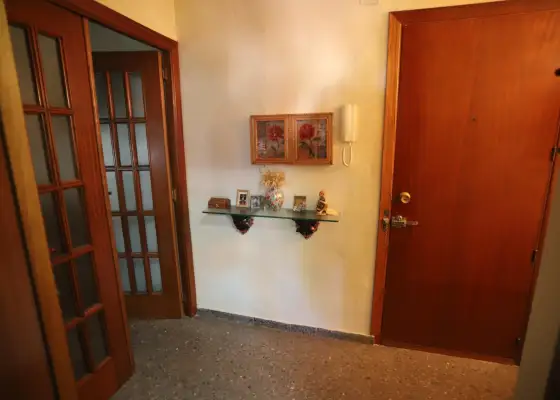 Se vende piso de 3 dormitorios, salón comedor, cocina independiente con lavadero, terraza y ascensor en Campo de Criptana