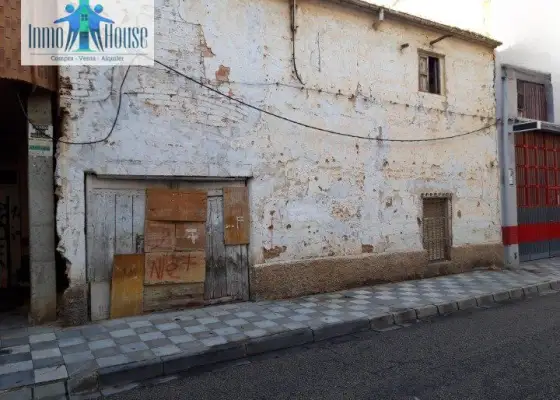 Casa en venta en zona industria en Albacete