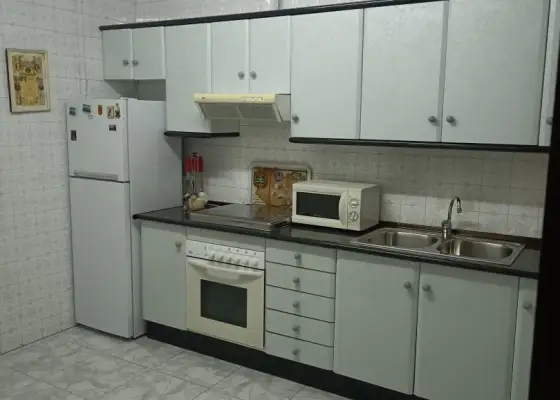 Casa en venta en Alcázar De San Juan, de 200 m2 con 3 dormitorios y baño por 110.000 €, Ref. 0195 en Alcázar de San Juan