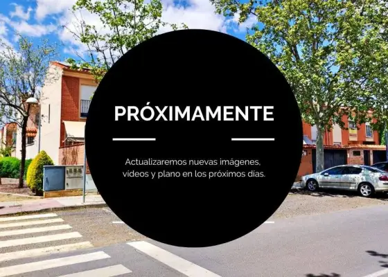 Chalet pareado en venta en calle Osa Menor en Ciudad Real