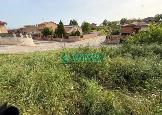 Terrenos en venta en Méntrida - Centro Ciudad, 40.000 €, 444 m2, ref. 655593 en Méntrida