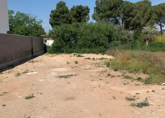 Inmohouse vende terreno urbano por la vereda de jaen en Albacete