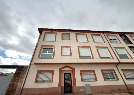 Piso en venta en San Bartolomé De Las Abiertas - San Bartolomé De Las Abiertas, 59.900 €, 80 m2, ref. 630187 en San Bartolomé de las Abiertas