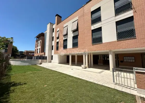 Piso en venta en Marchamalo - Centro Ciudad, 250.000 €, 126 m2, ref. 535520 en Marchamalo