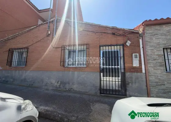 Piso en venta en Escalonilla - Escalonilla, 39.900 €, 72 m2, ref. 657271 en Escalonilla