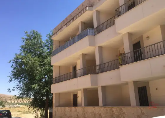 Piso en venta en Herencia, de 70 m2 con 2 dormitorios y baño por 64.000 €, Ref. 0210 en Herencia