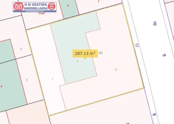 Casa para derribo junto al colegio el santo con 16 metros de fachada y mas de 18 de fondo en Alcázar de San Juan
