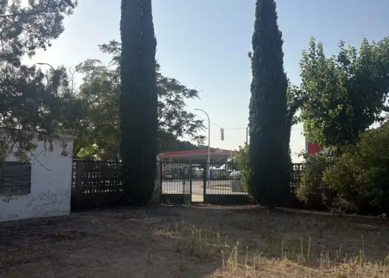 Casa en venta en Alameda De Cervera, de 900 m2 con 2 dormitorios y baño por 140.000 €, Ref. 0333 en Alameda de Cervera