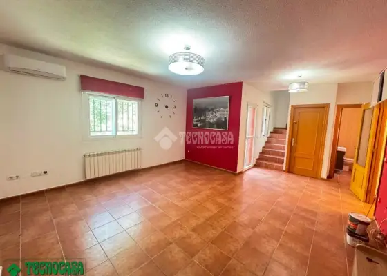 Casa en venta en Méntrida - Centro Ciudad, 215.000 €, 196 m2, ref. 657710 en Méntrida