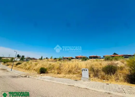 Terrenos en venta en Méntrida - Centro Ciudad, 34.900 €, 400 m2, ref. 666501 en Méntrida